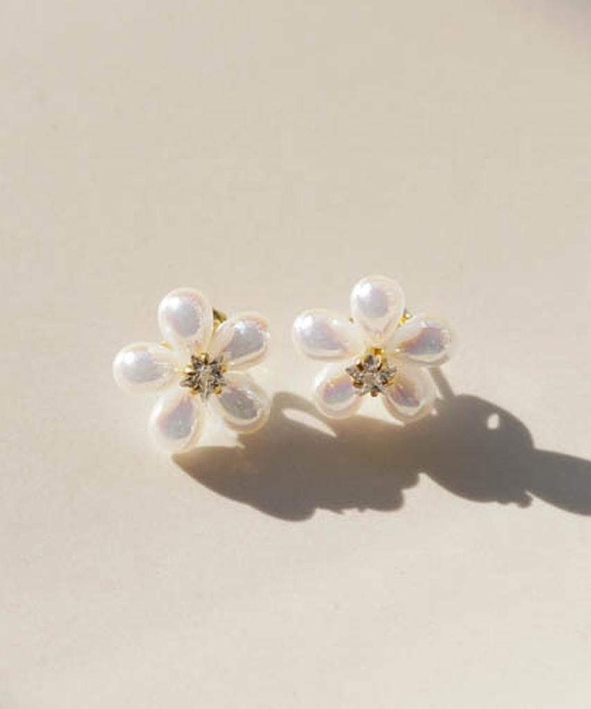 Alleun Silver 925 Cubic Flower Aurora Bold Pearl Earrings