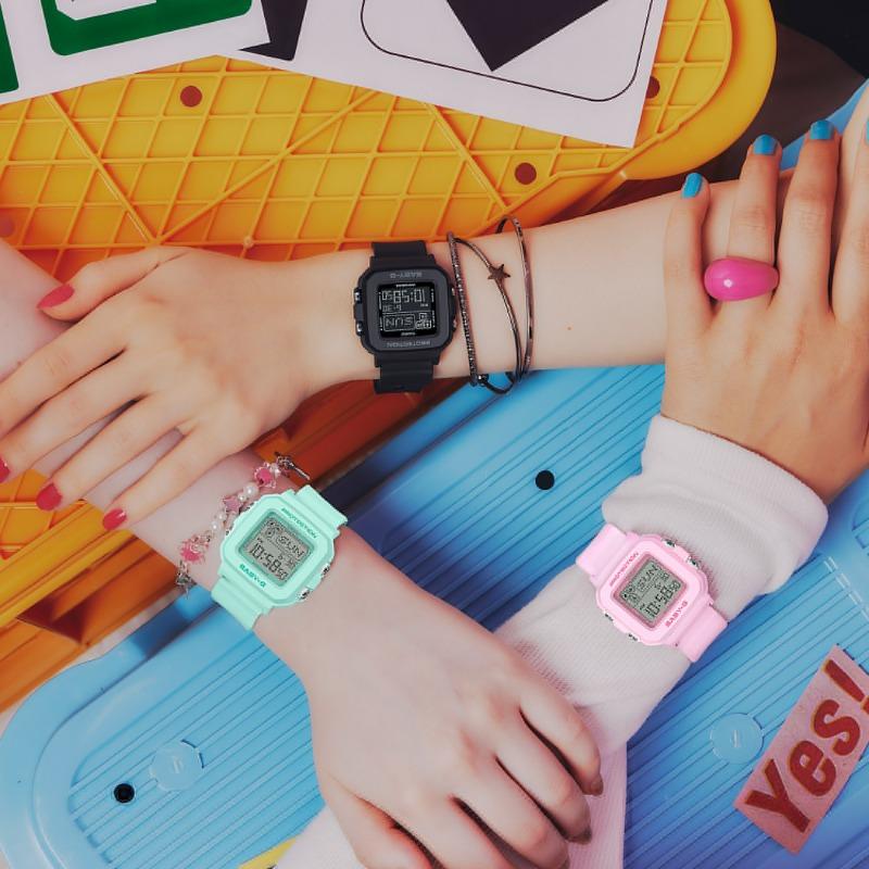 Casio Женские кварцевые часы Baby-G с resinным корпусом, водонепроницаемостью 100 м, ударопрочностью, будильником BGD-10-3