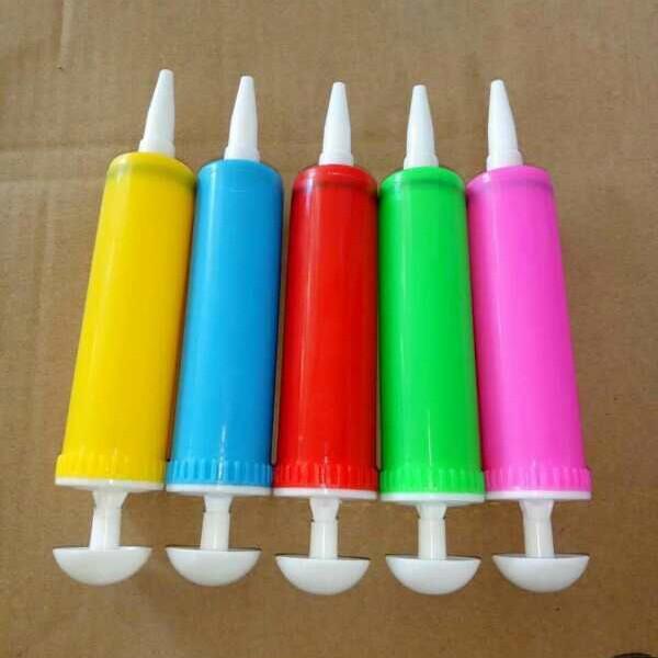 Компактный пластиковый ручной воздушный насос для надувания плавательных кругов и воздушных шаров