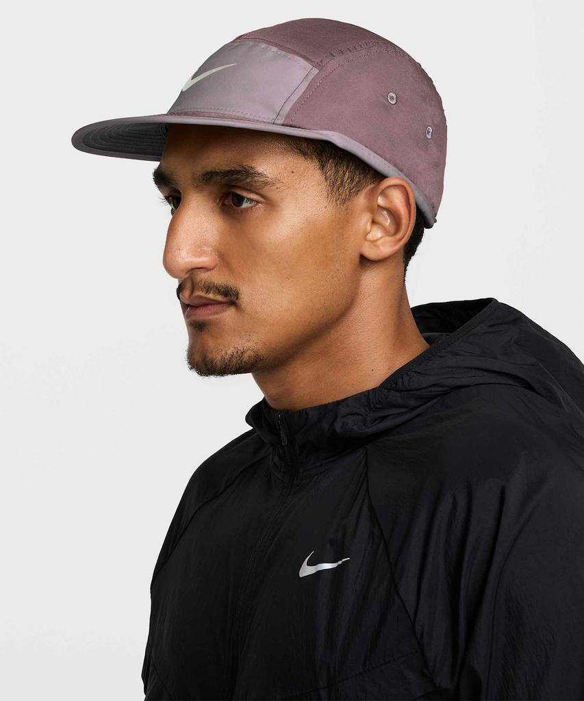 Nike Кепка Fly Dri-Fit без структуры со Swoosh - Тату:Светло-фиолетовая руда:Антрацит:Морское стекло / Fb5624-502