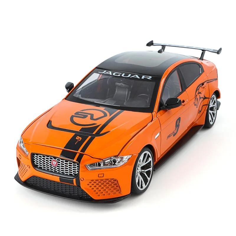 1/18 Jaguar XE SV Project 8 Суперкар Сплав Металлические литые и Игрушечные транспортные средства Металлическая модель автомобиля со звуком и светом Коллекция Детская игрушка
