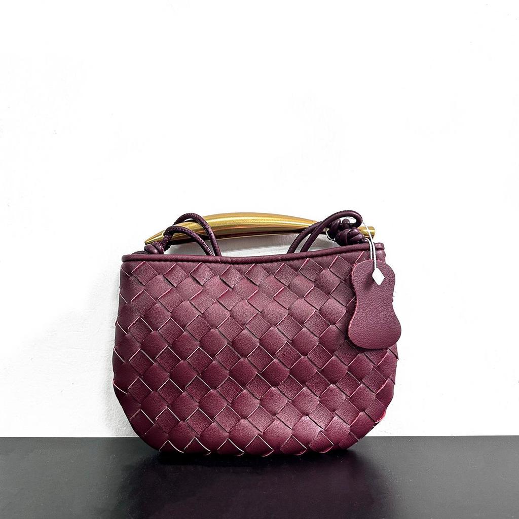 Плетеная кожаная дизайнерская сумка для пельменей: Стильная повседневная женская сумочка