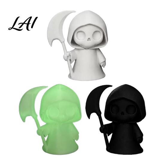Personalized Desk Accessory 3D Printed Ghost Figurine Cute Desktop Ornament Mini One-piece Molded Ornament Halloween Reaper Statue for Office Study