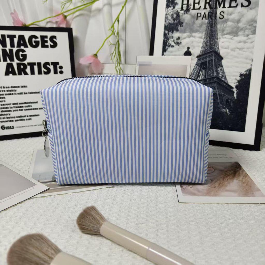 Large-Capacity Striped Makeup Bag: Indian Clutch for Convenient Travel and Outings