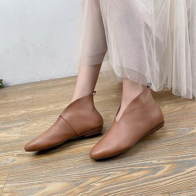 Модная обувь женская 2025 больших размеров ботильоны женские ретро современные ботинки женские строчка острый носок слипоны низкий каблук уличная обувь женская