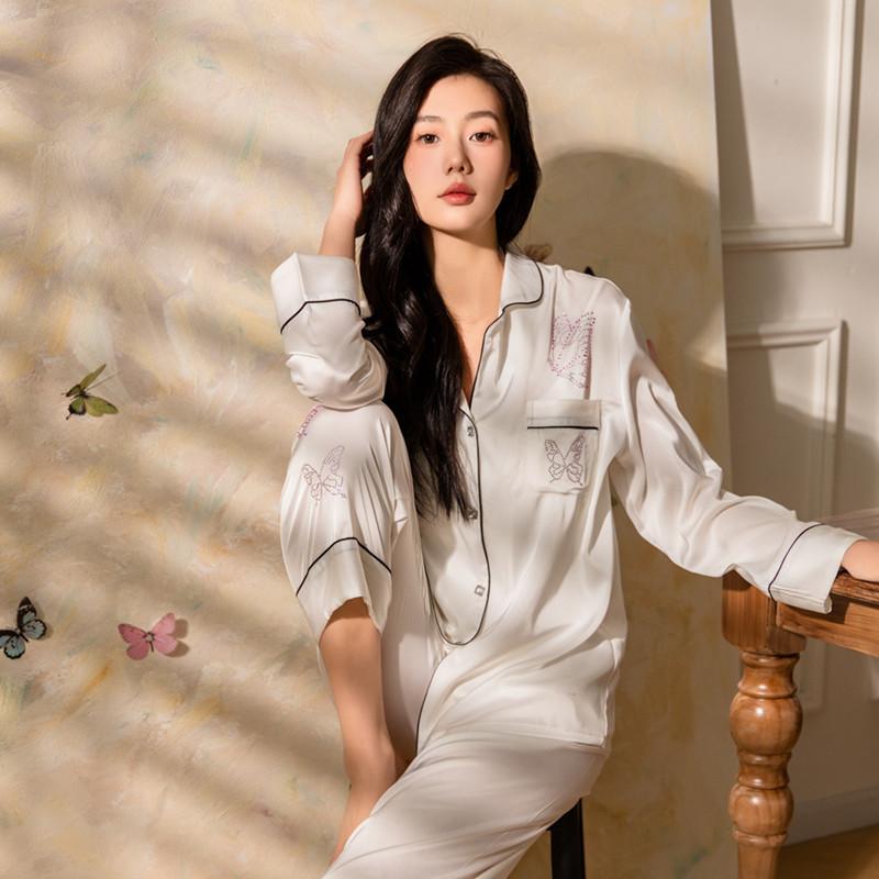 New ice silk pajamas women's spring and autumn thin high-end butterfly heavy industry hot diamond long-sleeved loungewear suit