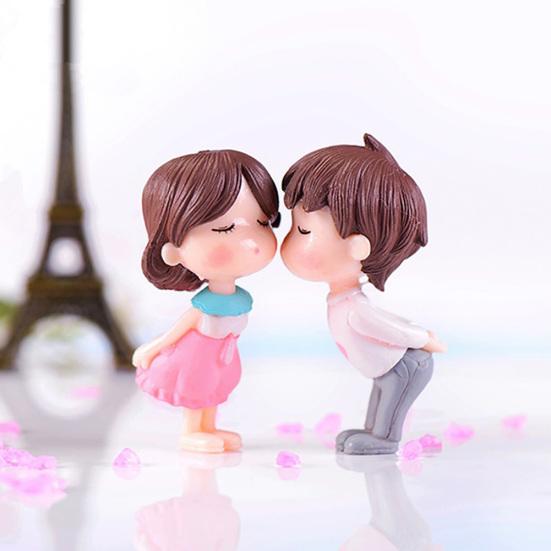 2Pcs Kiss Dolls Mini Landscape Ornaments Figurines Fairy Garden Dollhouse Decor