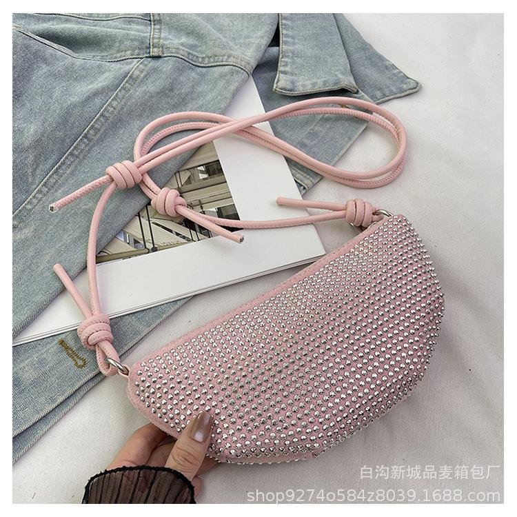 Texture popular underarm bag Korean version of the new trendy bright diamond fashion niche full diamond one-shoulder crossbody bag dumpling bag