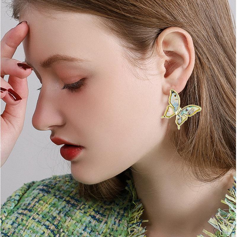 Light Luxury Style Butterfly Natural Abalone Shell Earrings Temperament Butterfly Earrings Light Luxury High-end Feeling