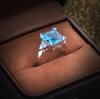 18k Роскошное медное женское кольцо с благородным синим кубическим цирконием Элегантное женское кольцо Модная бижутерия Ювелирное украшение для вечеринки Свадебное украшение Подарок