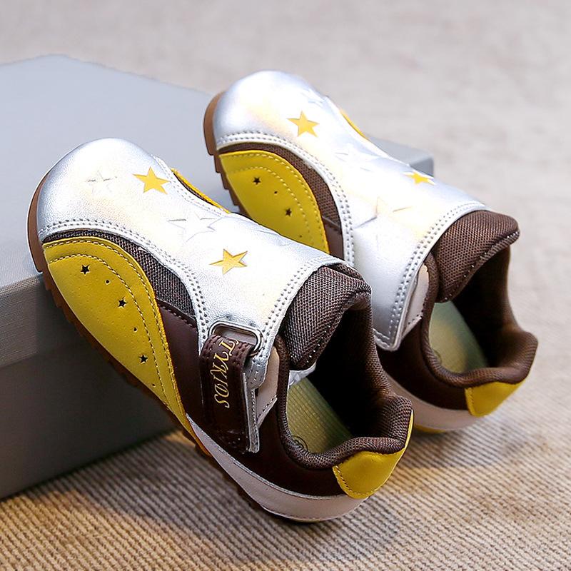New autumn boys' shoes, children's casual slip-on sneakers with leather upper and soft sole, suitable for older children