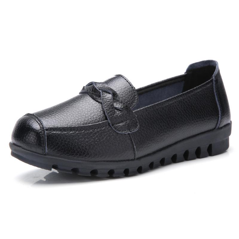 Обувь для мам, кожаная обувь для пожилых женщин с мягкой подошвой, удобные туфли на плоской подошве на танкетке