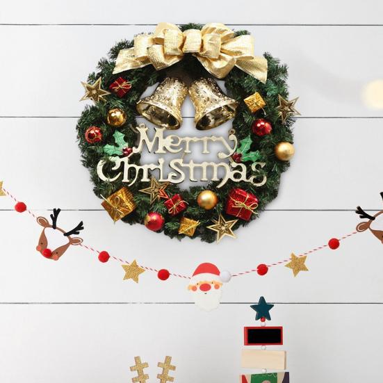 Рождественский венок для входной двери Ручной работы Искусственный венок из зелени с сосновыми шишками Красными ягодами Шарами для внутреннего и наружного праздничного декора