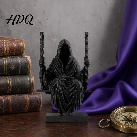 Готическая Арт Скульптура 3D Печатная Статуя Сидящего Жнеца Безликий Человек в Черной Мантии на Качелях