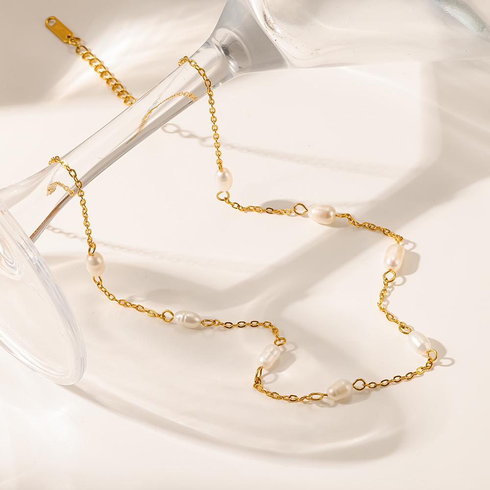 ins French Light Luxury Freshwater Pearl Clavicle Chain Plated 18k Gold Stainless Steel Fashion Versatile Necklace Women's Light Luxury
