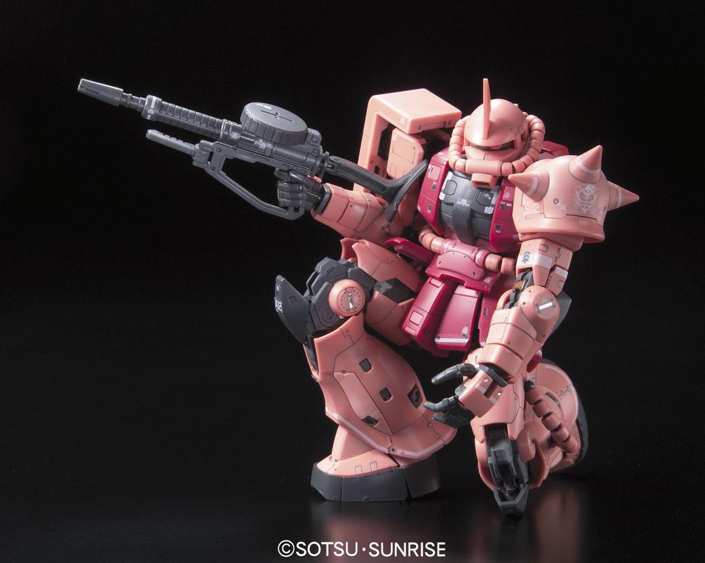 Пластиковая модель мобильного костюма RG Gundam Zaku MS-06S Char's 1/144 с цветовой кодировкой