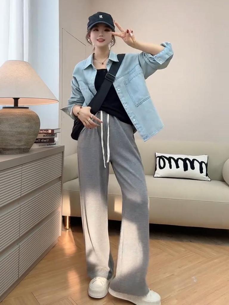 2025 New Hong Kong-Style Women's Denim Shirt Jacket: Casual Spring Loose Fit