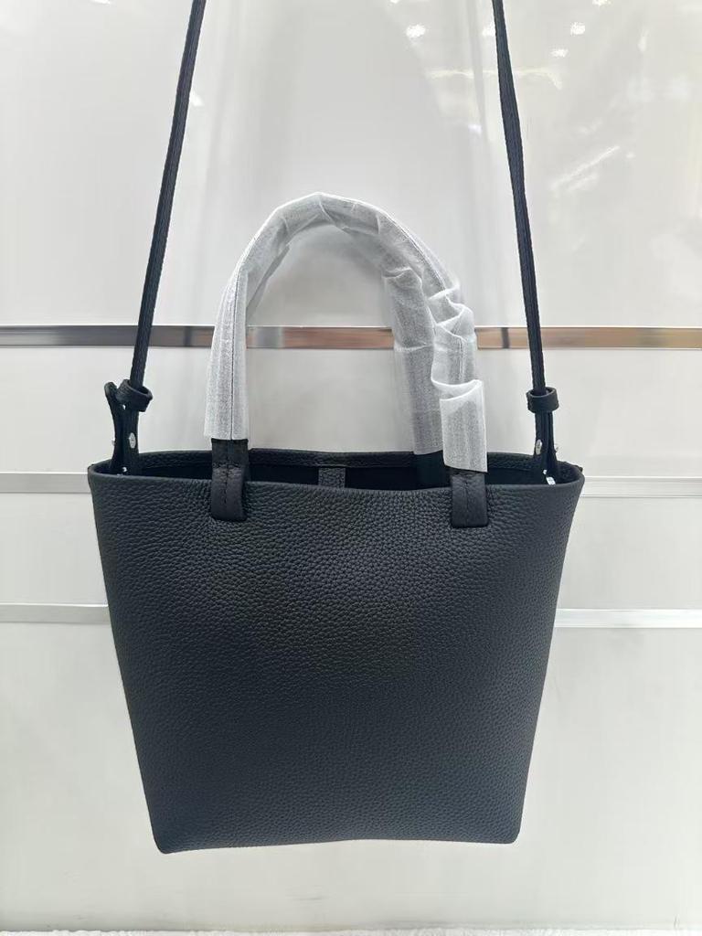 Маленькая сумка-тоут The Row из натуральной кожи - Большая вместимость, узор личи, стили ношения на плече/кроссбоди/под мышкой.