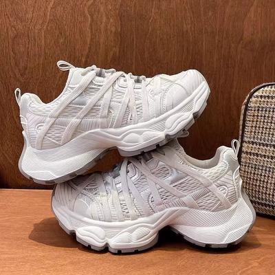 2025 новые летние туфли на платформе, кроссовки для папы, женская обувь, универсальные популярные сетчатые дышащие повседневные спортивные сетчатые туфли, одинарная обувь