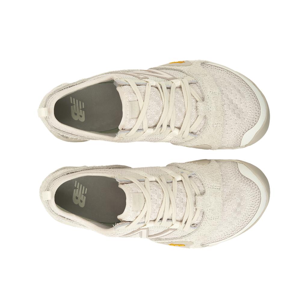 New Balance MT10 Кроссовки унисекс из льна ангоры кремовые MT10OAA