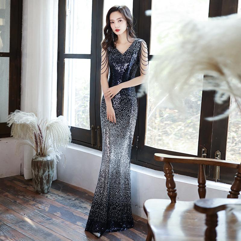 Sequined evening dress women's 1011 new sexy aura queen fishtail slim long host dress looks thin