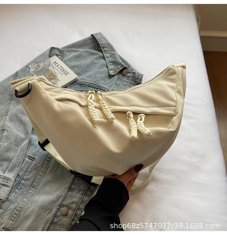 Solid Color Large Capacity Crossbody Bag Women's 2025 New Casual Lightweight Korean Shoulder Bag Lazy Commuter Tote Bag