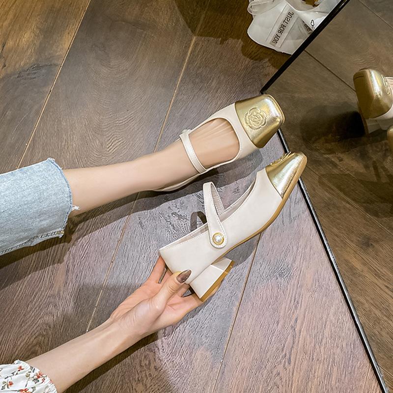 Весенние цветные женские туфли на среднем каблуке с плоской пряжкой и квадратной головкой 2024 года во французском стиле