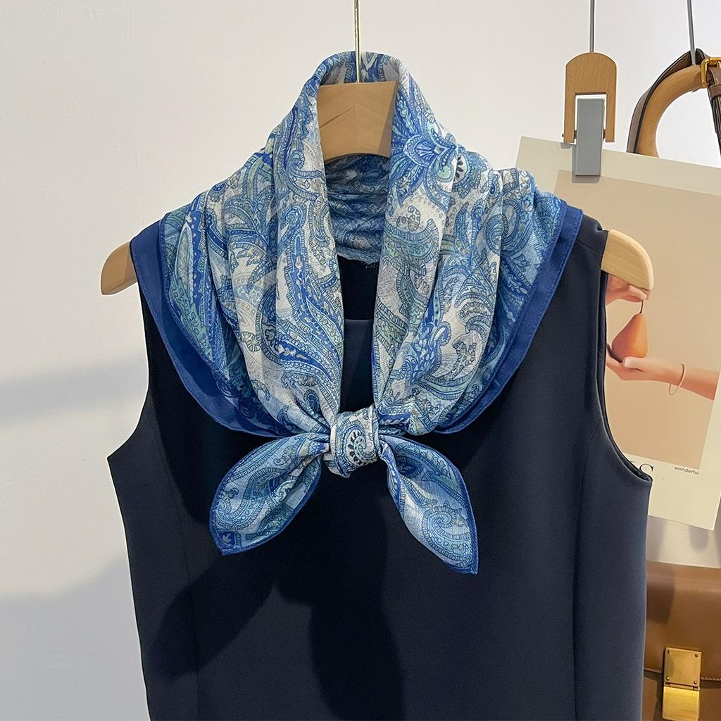 Paisley Print Headscarf Women Cotton Feel Head Scarf Spring Autumn Keep Warm Neck Scarf Foulard Bandana Female Square Scarves