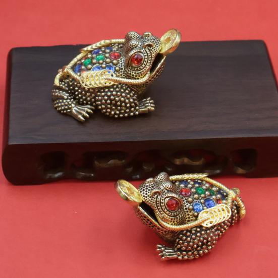 Латунная статуэтка жабы, винтажная 3-ногая золотая жаба, модель, мини-статуэтка лягушки из горного хрусталя, металлическая скульптура животного, украшение для рабочего стола в стиле фэн-шуй, орнамент