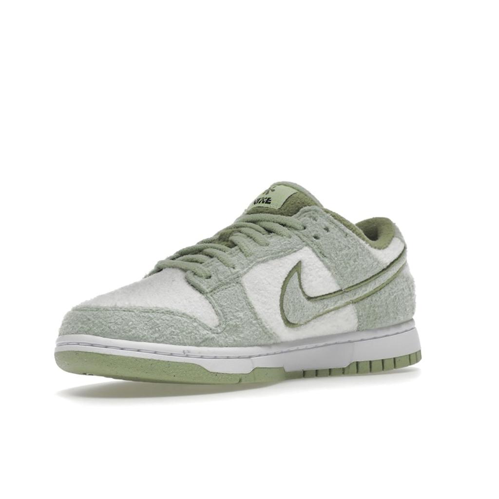 Nike Dunk Low SE Fleece - Женские кроссовки Honeydew Green Phantom Alligator DQ7579-300