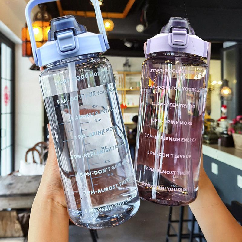 2000 мл Большая емкость для хранения, космическая кружка со шкалой и трубочкой, переносная пластиковая бутылка для воды для спорта, большая бутылка для воды