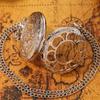 Мужские серебристые карманные часы в стиле ретро, ​​классические винтажные кварцевые карманные часы с циферблатом с арабскими цифрами, ожерелье, подарки для мужчин и женщин