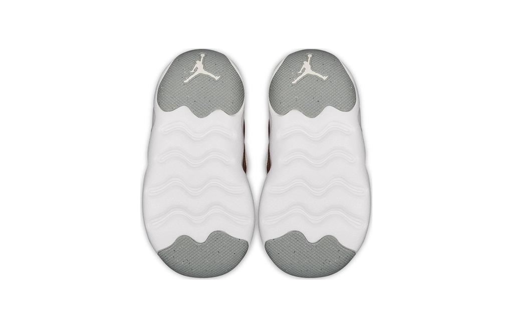 Air Jordan 23/7 TD 'Год Дракона'