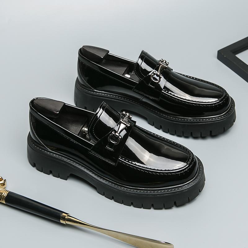 2024Новинка, горячая распродажа, повседневная деловая обувь на толстой подошве, британские лакированные туфли-броги, мужские дышащие нескользящие туфли-оксфорды