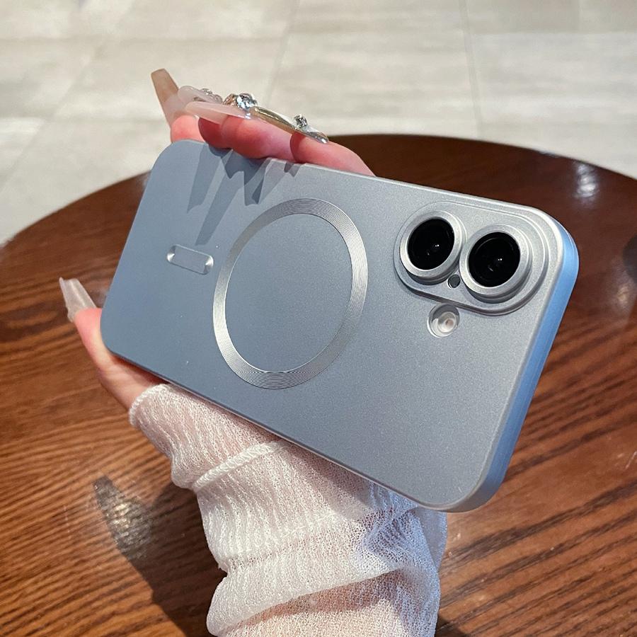 Магнитный чехол для iPhone 16 15 14 13 12 11 Чехол для телефона Матовый роскошный мягкий металлический блестящий дизайн с защитой объектива камеры Совместим с чехлом Magsafe