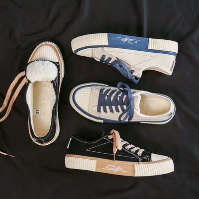 Флисовые кеды парусиновые туфли студентка корейская версия улззанг универсальные две хлопковые туфли 2025 зима теплые белые туфли