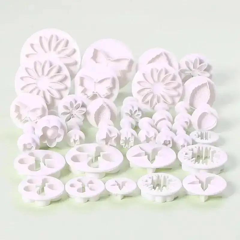 33PCS/set Creative DIY Baking Dessert Embossing Mold Kitchen Baking Cake Flower Decoration Mold Biscuit Candy Mold Wholesale