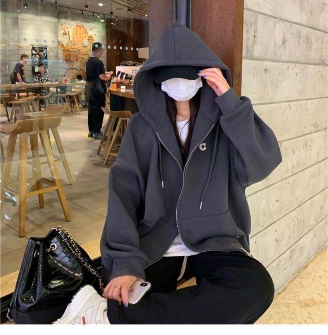 Korean Oversize Hooded Sweatshirt: Long-Sleeved, Loose Fit for Women - Perfect for Spring, Autumn, and Winter. Trendy Japanese Student Style.