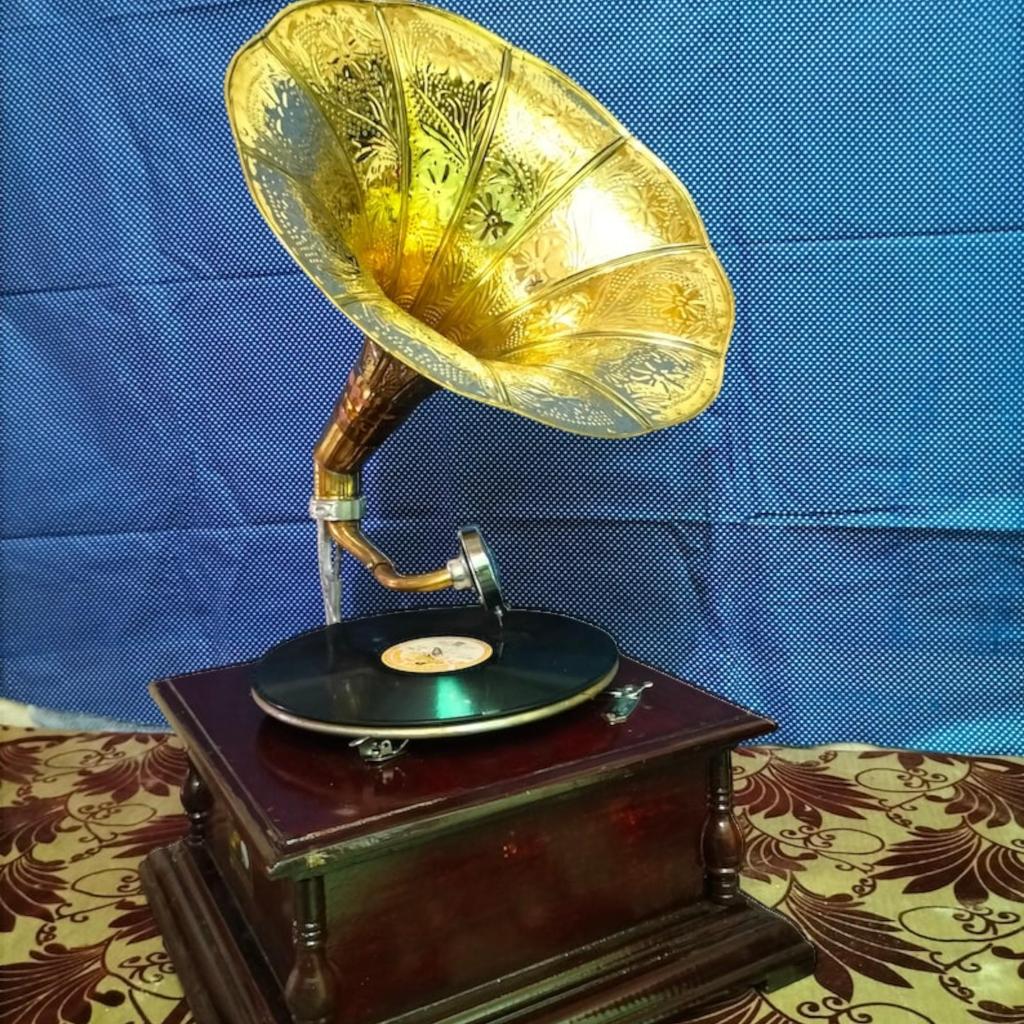 HMV Антикварный граммофон: Полностью функциональный рабочий фонограф - заводной проигрыватель пластинок - коллекционный домашний декор граммофон лучший подарок ему или ей