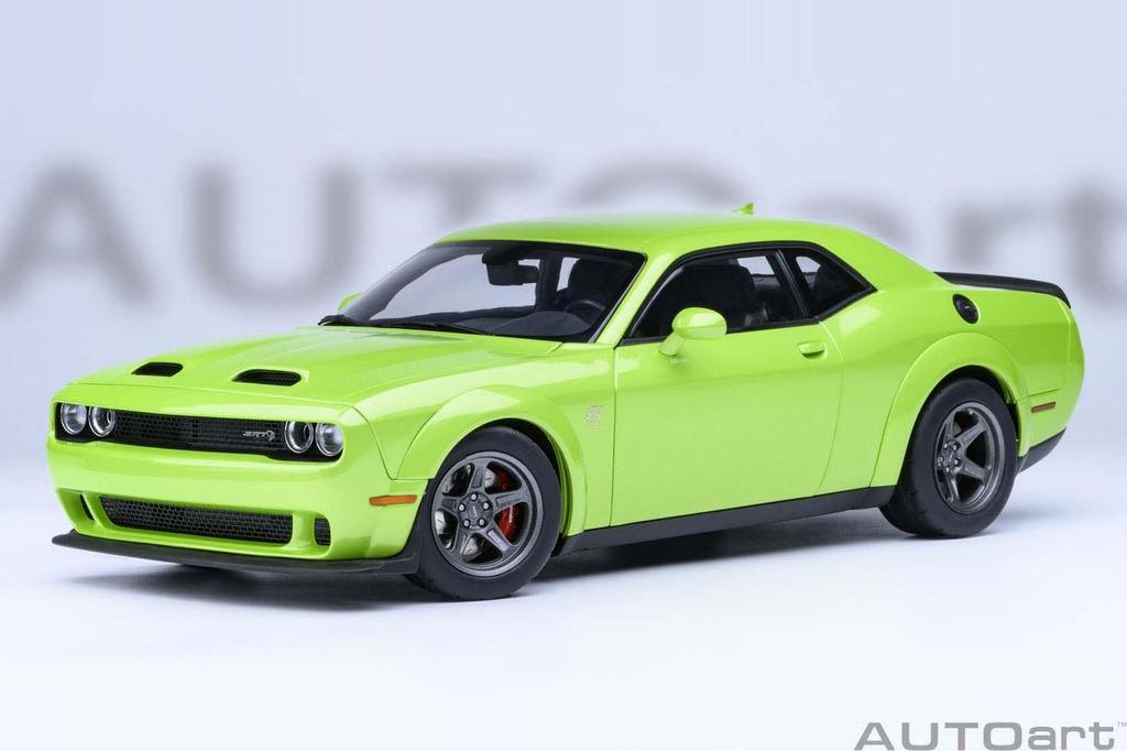 AUTOart 118 Dodge Challenger SRT Super Stock 2023 (Металлический Лаймово-Зеленый [ВЕЛИКОЛЕПНЫЙ]) Готовая модель 71769