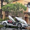 1/32 Benz SLR Roadster сплав спортивная модель автомобиля литая металлическая игрушечная машина модель автомобиля имитация звука свет коллекция детские подарки