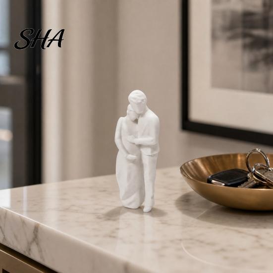 Romantic Home Accent 3D Printed Couple Figurine, Husband And Pregnant Wife Embrace Sculpture, Smooth Edge Figurine Lover Statue for Decor, Gifts
