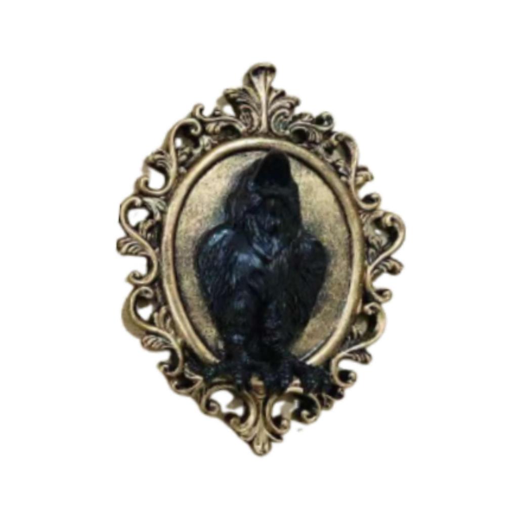 Gothic Wall Art Decor Crow Resin Sculpture Modern Decorative Piece for House Decoration Interior