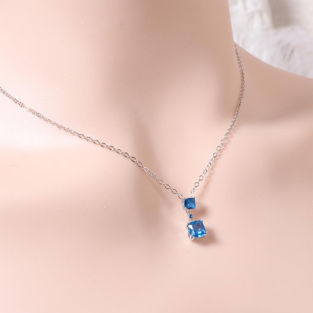 Серьги Легкие роскошные серьги из циркония для женщин Романтичный нишевый дизайн Темпераментный летний комплект из высококачественных серег