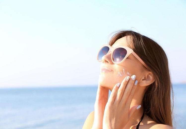 Bioré UV Aquarich Водяной гель SPF50+ 90 мл