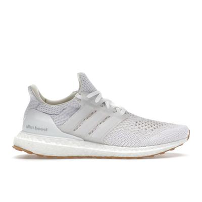 Женские кроссовки UltraBoost 1.0 White Gum облачно-белые, серебристо-металлические ID9689