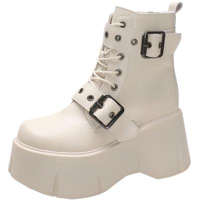 Модные женские панк-сапоги на высокой платформе, зима 2024 г., британский стиль, ботильоны на толстой подошве, короткие сапоги с металлической цепочкой, новые массивные кроссовки 9 см