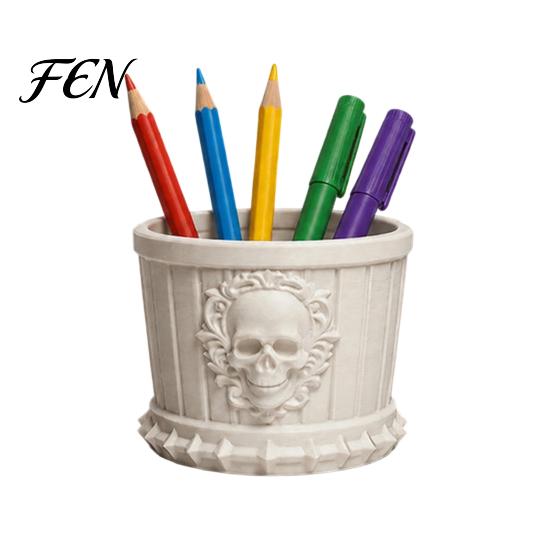 Skull Pen Holder for Desk Gothic Holder, 3D Printed PLA Stationery Organizer, Cool Makeup Brush Storage Halloween Theme Container Brushes And