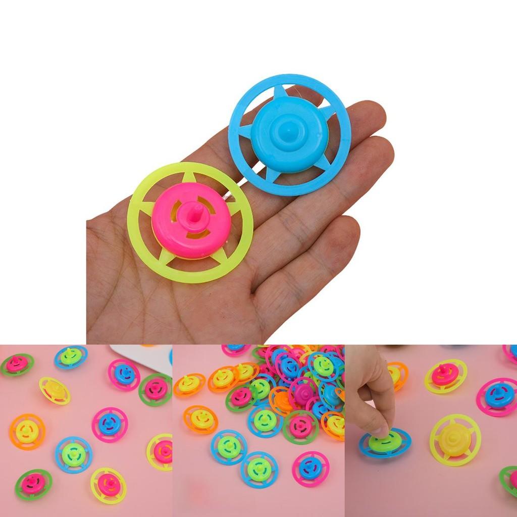 Retro Plastic Spin Gyroscope Toy For Kids With Handheld Operation And Bright Colors Gift Idea