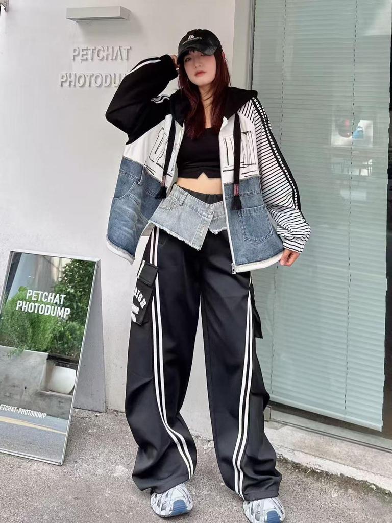 Женская джинсовая ветровка в европейском стиле, весна 2026, пэчворк, с принтом из букв